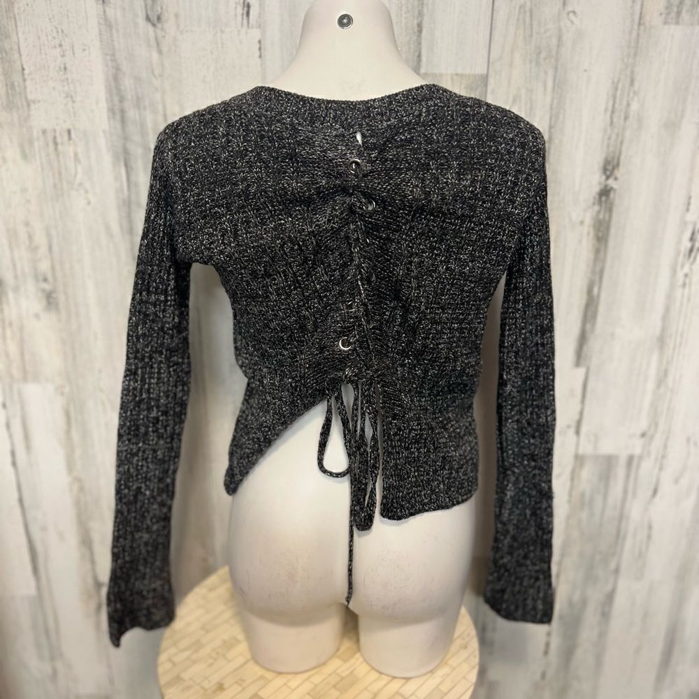 Sweater - Picture 5 of 7